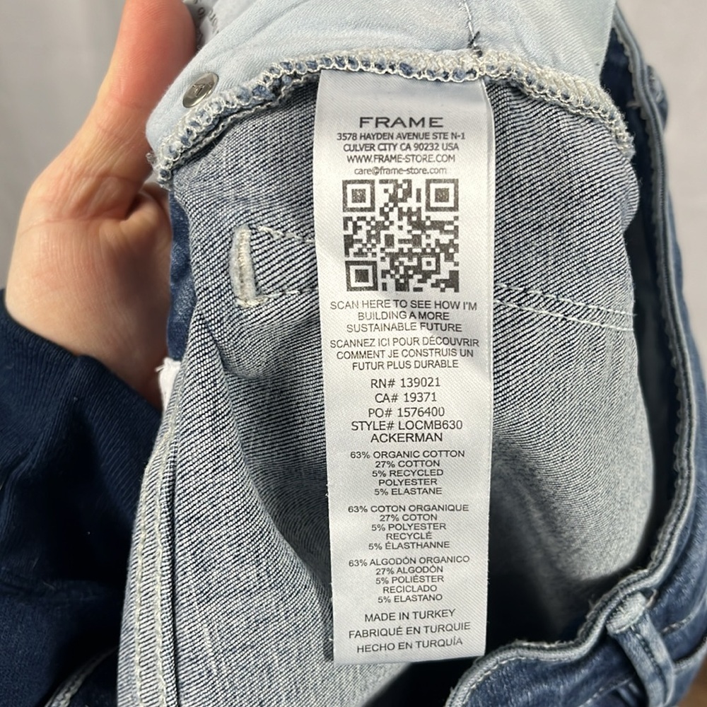 Frame Le One Crop Mini Boot Cut Jeans in Ackerman. - Picture 11 of 12